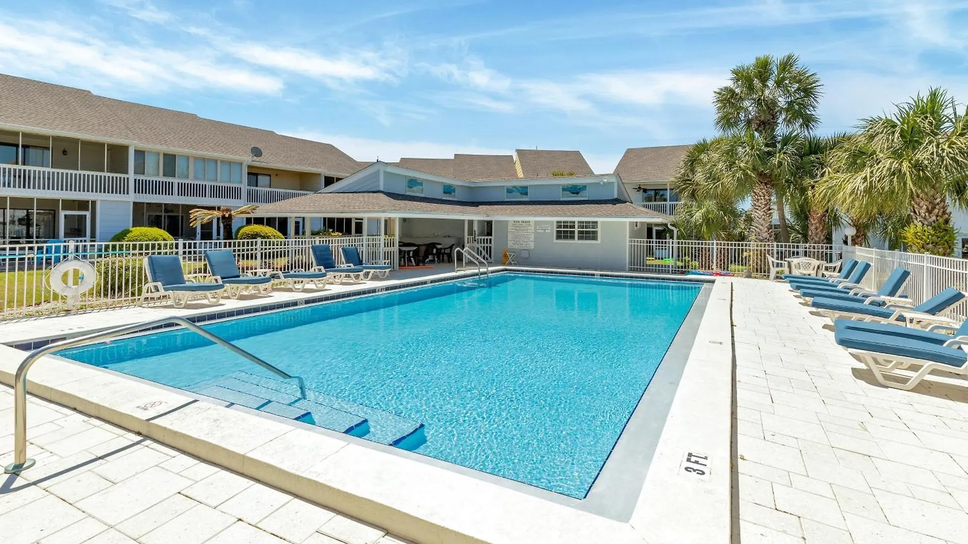 Sandpiper Cove 1125- By Holiday Isle Properties Destin